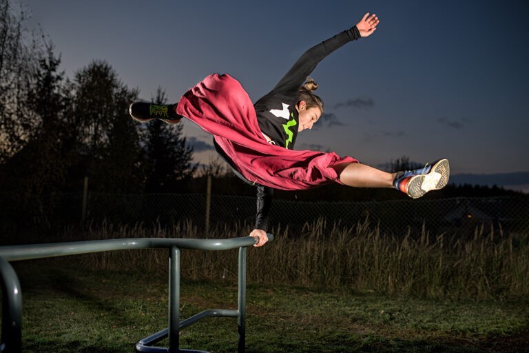 Kluci z Colmex skáčou Parkour 